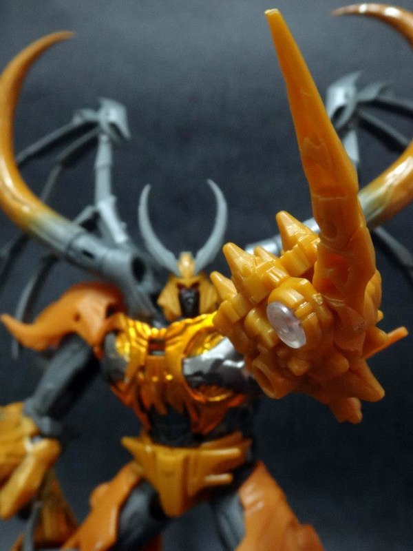 Transformers Prime AM 19 Gaia Unicron In Hand Images   It That A Combiner  (19 of 32)